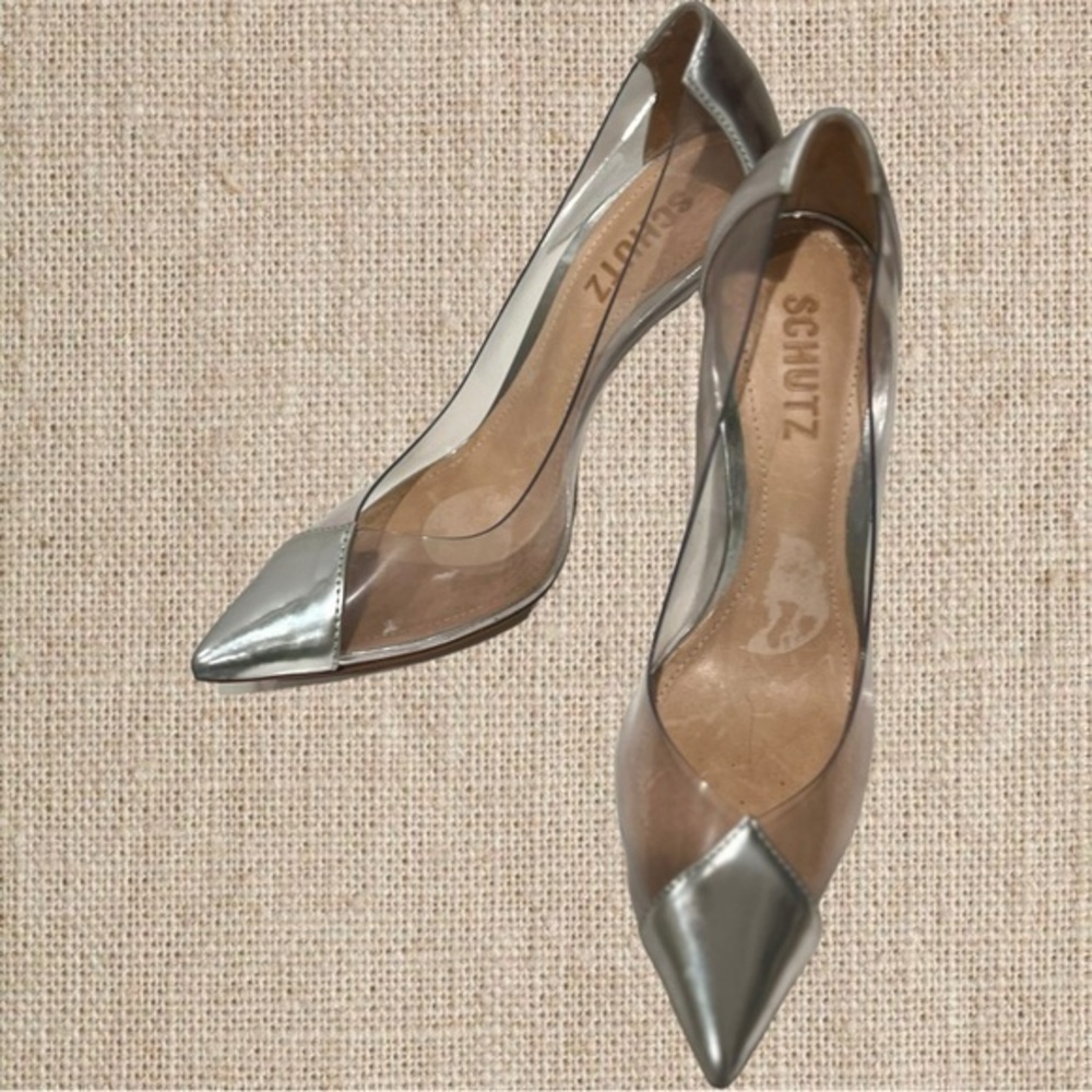 Silver pumps with clear details